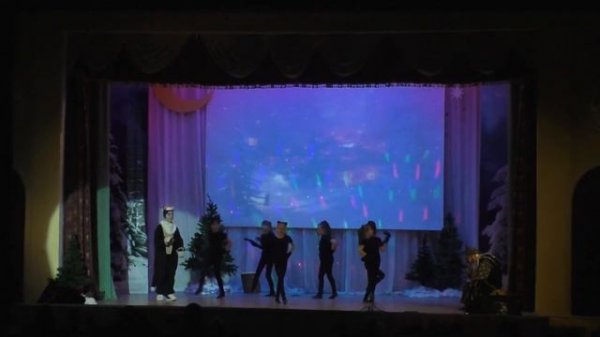 "Новогодние приключения"