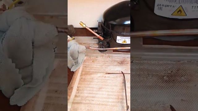 Замена компрессора #diy #ремонтхолодильников