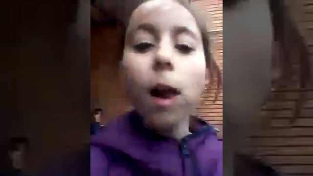 Собака Рэй и девочка Саша смотреть онлайн