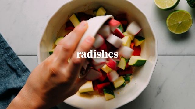 Creamy Summer Salad (with Crispy BBQ Chickpeas) | Minimalist Baker Recipes смотреть онлайн