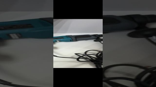 Перфоратор Makita Hr2470