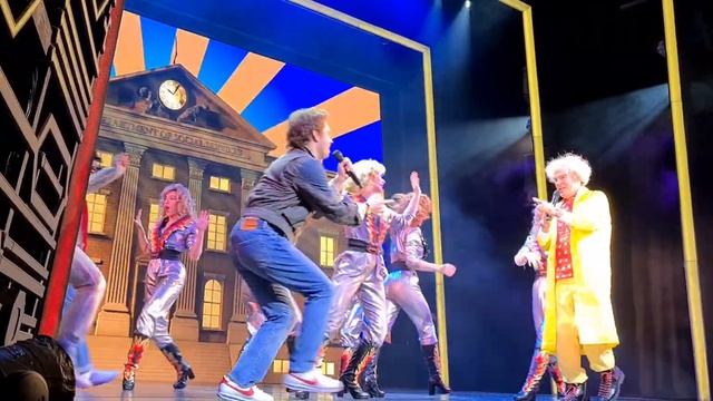 Back To The Future Musical Curtain Call (30/10/2021) смотреть онлайн