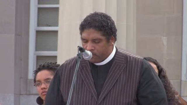 Rev. Barber Speech in Lincolnton, NC on August 28, 2013 смотреть онлайн