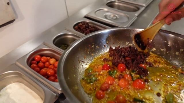 I Ate Only PASTA For 24 Hours 🤯 | Food Challenge | Garima's Good Life | (English Subtitles) смотреть онлайн