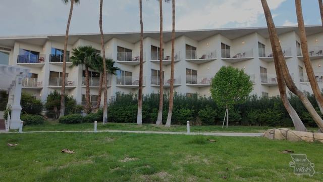 One last night at the Tropicana Las Vegas - Mini Documentary - The history & closing of a Vegas ICO смотреть онлайн