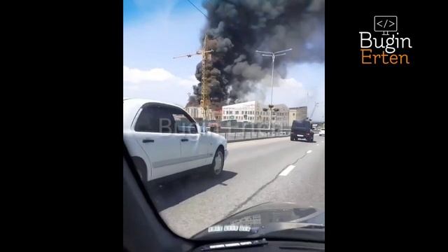 Өрт Алматы Восточкада 03.06.2020 |По Восточной объездной Сагадат Нурмагамбетова горит здание стройк смотреть онлайн