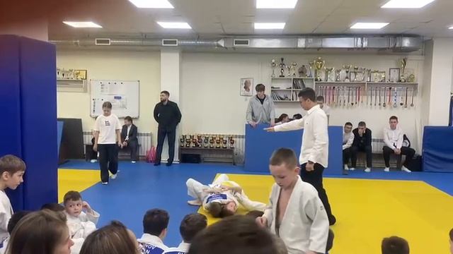 Новогодний турнир смотреть онлайн