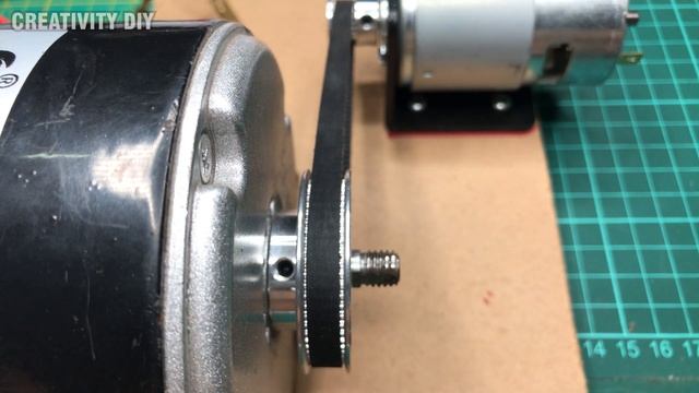 Free Energy from Super Capacitors and 12V-24V DC Motors Mechanic смотреть онлайн
