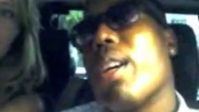 Justin Wayne PUA approaches two girls and takes them home смотреть онлайн
