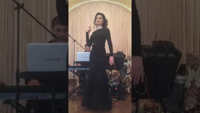 Айша Сильно, сильно на свадьбе смотреть онлайн
