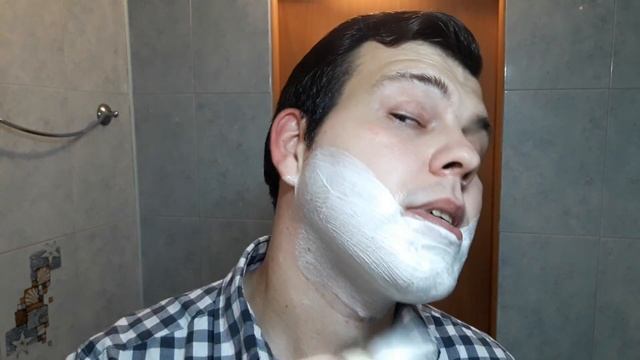 Бритье. D.R. Harris, Fatip Grande, Gillette Silver blue, Mühle synthetic brush, Reuzel. Shave review смотреть онлайн