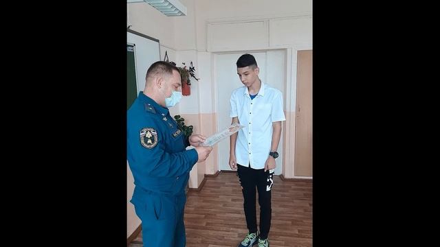 школьник из Приморья спас сестру и соседку от пожара смотреть онлайн