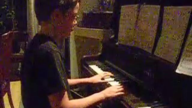 Spooky смотреть онлайн