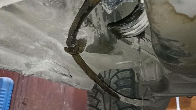 Меняю топливный фильтр Лада Гранта,то ещё попадалово смотреть онлайн