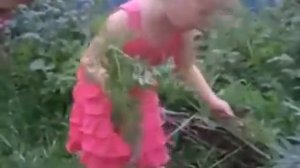 Зацепилась за гвоздь