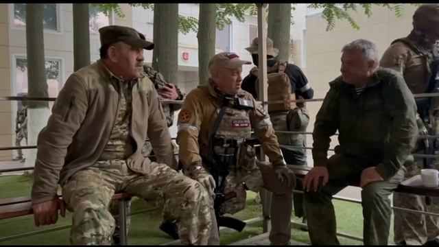 Архивные кадры Пригожина в Ростове.