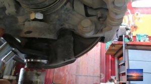 Toyota Gaia,Nadia,Ipsum,Caldina - Замена сайлентблоков передних рычагов.