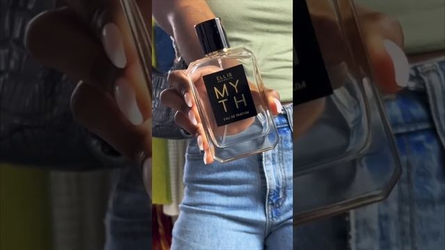 An alluring white musk with a tension between sophistication and sensuality. @taylorsanai смотреть онлайн