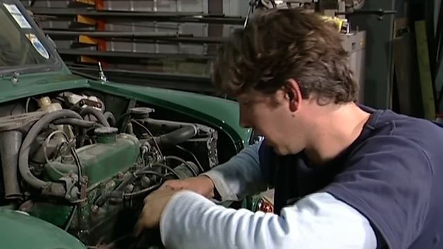 Edd China Finishes Fixing A 30-Year-Old Austin Mini | Wheeler Dealers смотреть онлайн
