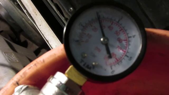 Замер давления №1 в топливной рампе через 10 минут после выключения зажигания..Дэу Нексия N-150. смотреть онлайн