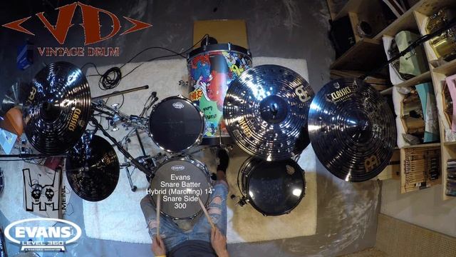Meinl Classics Customs Dark (+18 추가팩) Evans Black Chrome Resonant Glass Hybrid (Marching) 300 смотреть онлайн