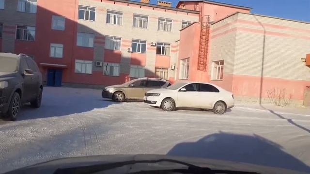 Обычный деревенский день у мужика, драники, езда по магазинам, классики смотреть онлайн
