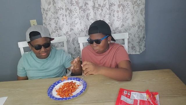 Do or Die Spicy Topokki! Our first reaction video! #reaction #gongsam #wonderpokki смотреть онлайн