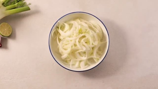 Tartar de salmon con hinojo y eneldo смотреть онлайн