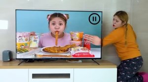 LIVE Mukbang Fire Spicy Noodle convenience store food by HIU 하이유