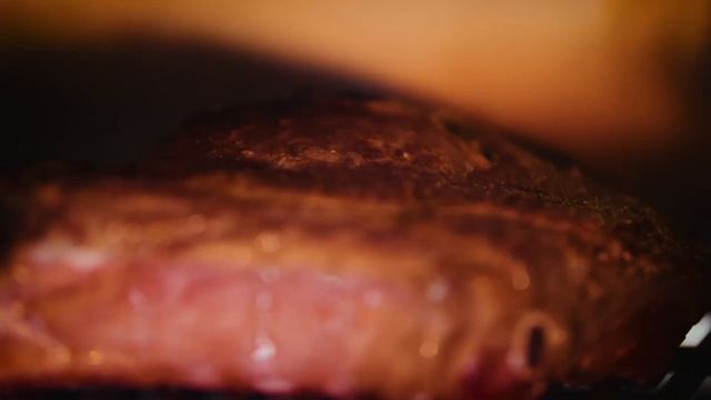 OTTO WILDE GRILLERS Steakhouse Steaks at Home Bone In Ribeye on The Otto Lite смотреть онлайн