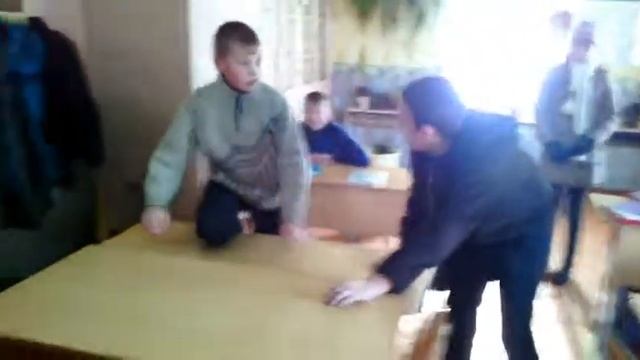 (Запустил собаку в класс:)) смотреть онлайн