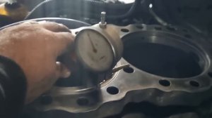 Ремонт двигателя  Детройт 12.7 500л.с ОРИГИНАЛЬНЫМИ Запчастями. Спор про высоту  Гильз. для Клиента.