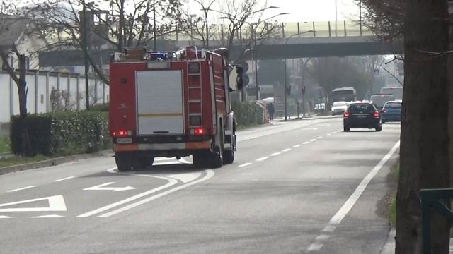 ABP Mercedes Atego Vigili del Fuoco Mestre in emergenza - Fire Brigade in emergency смотреть онлайн