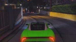 ГОРКА ПОЖИРАТЕЛЬ СЛЕДИТ ЗА МНОИ в ГТА 5