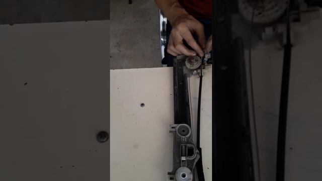 E39 arka cam kriko tamir seti. E39 window regulator repair kit. смотреть онлайн