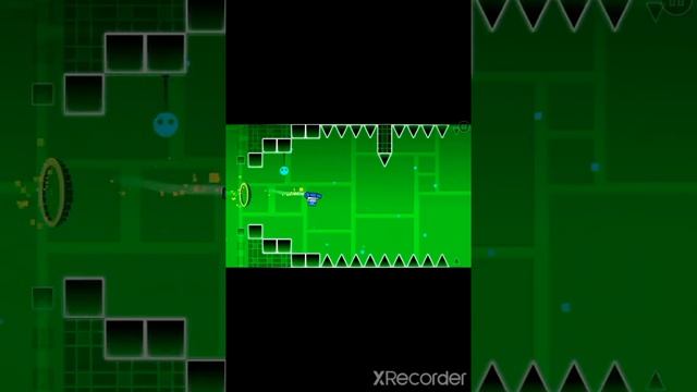 прохожу седьмой уровень Джампер в Geometry Dash смотреть онлайн