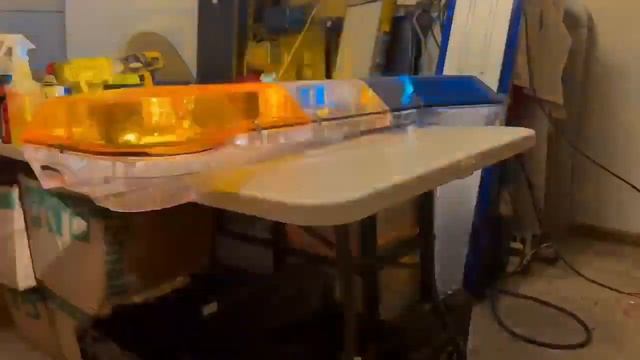 Amber Blue 360 Strobe Rotator смотреть онлайн