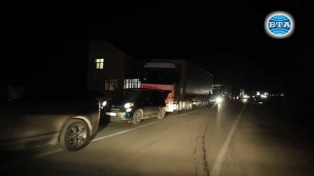 Колона от камиони и автомобили чака от украинска страна пред ГКПП „Рени-Джурджулещ“