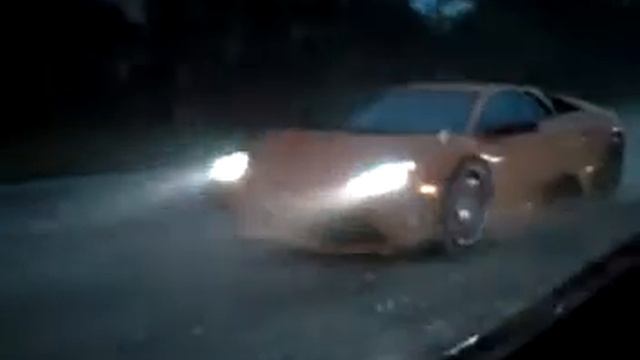 Lamborghini vs. Toyota Solara смотреть онлайн