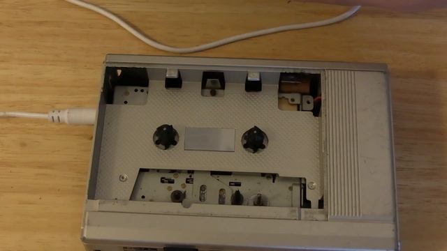 Attempting to fix the "Sad-yo" - Sanyo M-G8 Walkman Tape Deck\\ Shock Hazard Corner смотреть онлайн