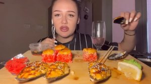 АСМР мукбанг роллы и мидии🏡♥️ / asmr 🍂