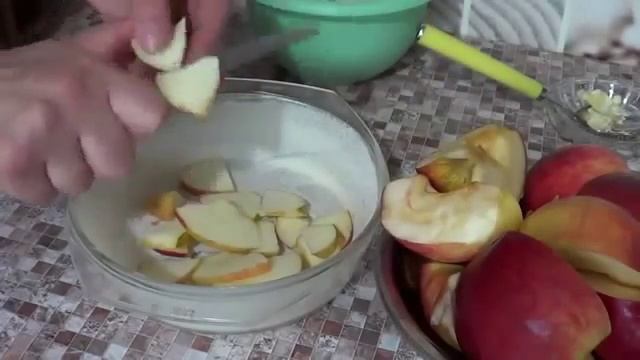 Пирог "Яблочный" (с кремом) смотреть онлайн