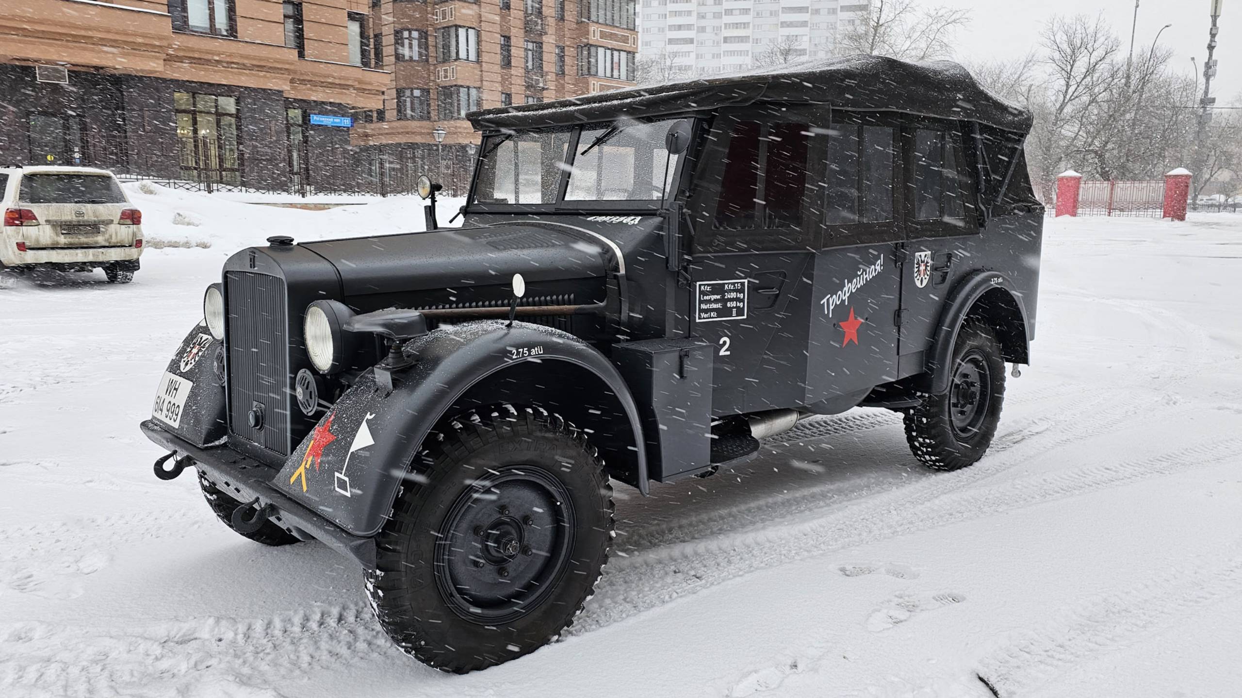 Динамический показ Horch 901 Typ 40 Kfz.15 на выставке 