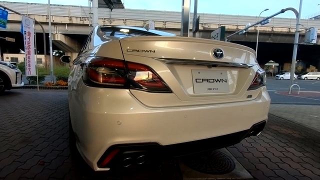 TOYOTA CROWN 2.5L Hi:BRiD RS 2WD смотреть онлайн