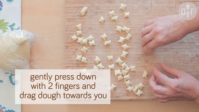 Homemade Pasta: How to Make Cavatelli Pasta (Shell Pasta) смотреть онлайн