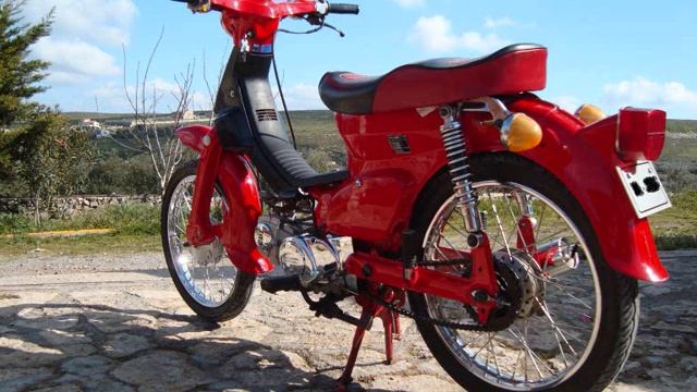Honda C50 (Strogkilofanara - Greek Tuning) смотреть онлайн