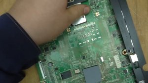 Ремонт телевизора САМСУНГ. Учусь паять микросхемы.