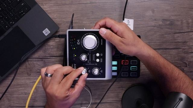 EASY: How to connect your Pro Mic to your Maonocaster Lite смотреть онлайн