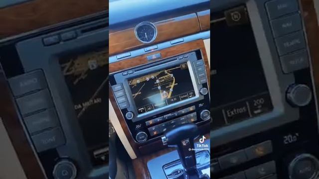 VW PHAETON смотреть онлайн