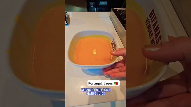 🇵🇹Ничего себе! 5 видов супа в одном месте, фуд корт в Лагосе, пробуем сангрию #portugal #lagos #foo смотреть онлайн